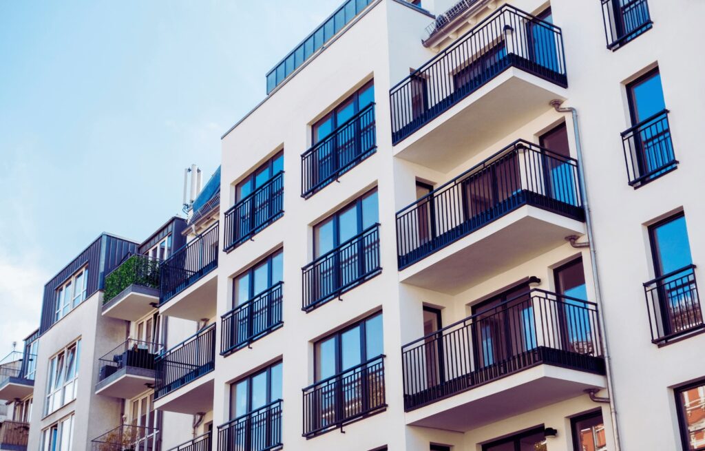 Aufgaben und Unterschiede WEG, Eigentümer und Hausverwaltung